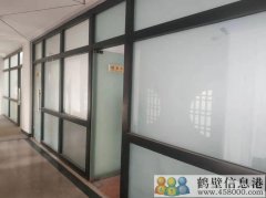 出租市中心辦公室4間，交通便利，價(jià)格面議